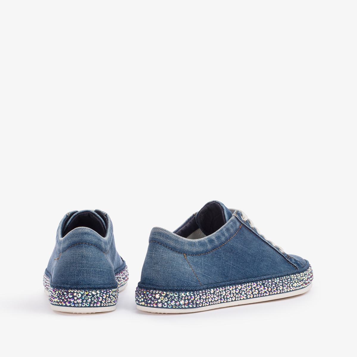 Bebe aindrea shop slip on sneakers