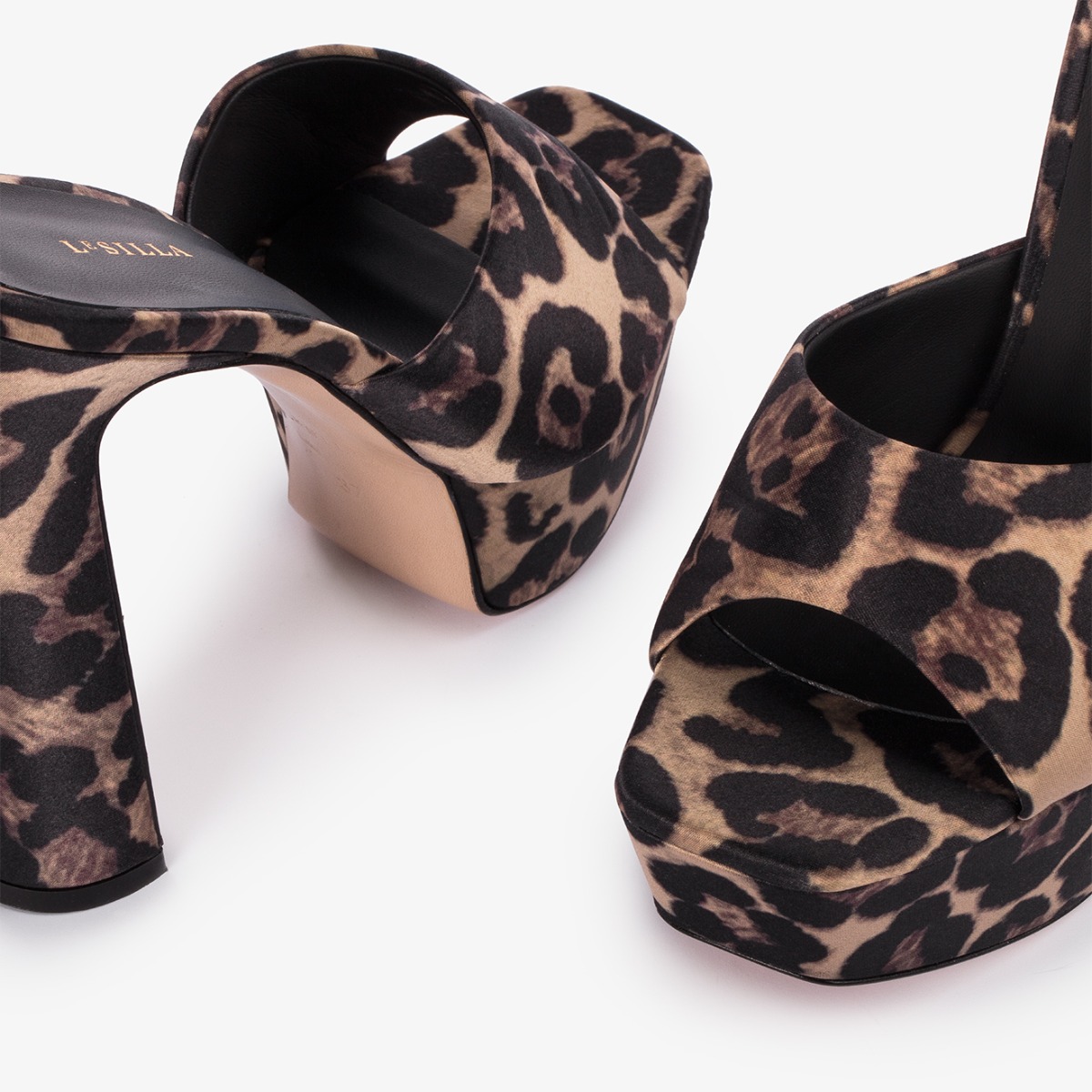 Leopard print mule sandals store