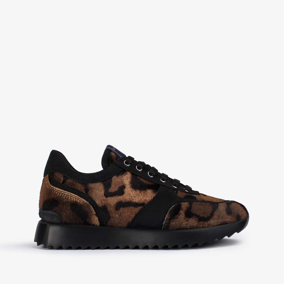 RUNNING CLAIRE - Le Silla | Official Online Store