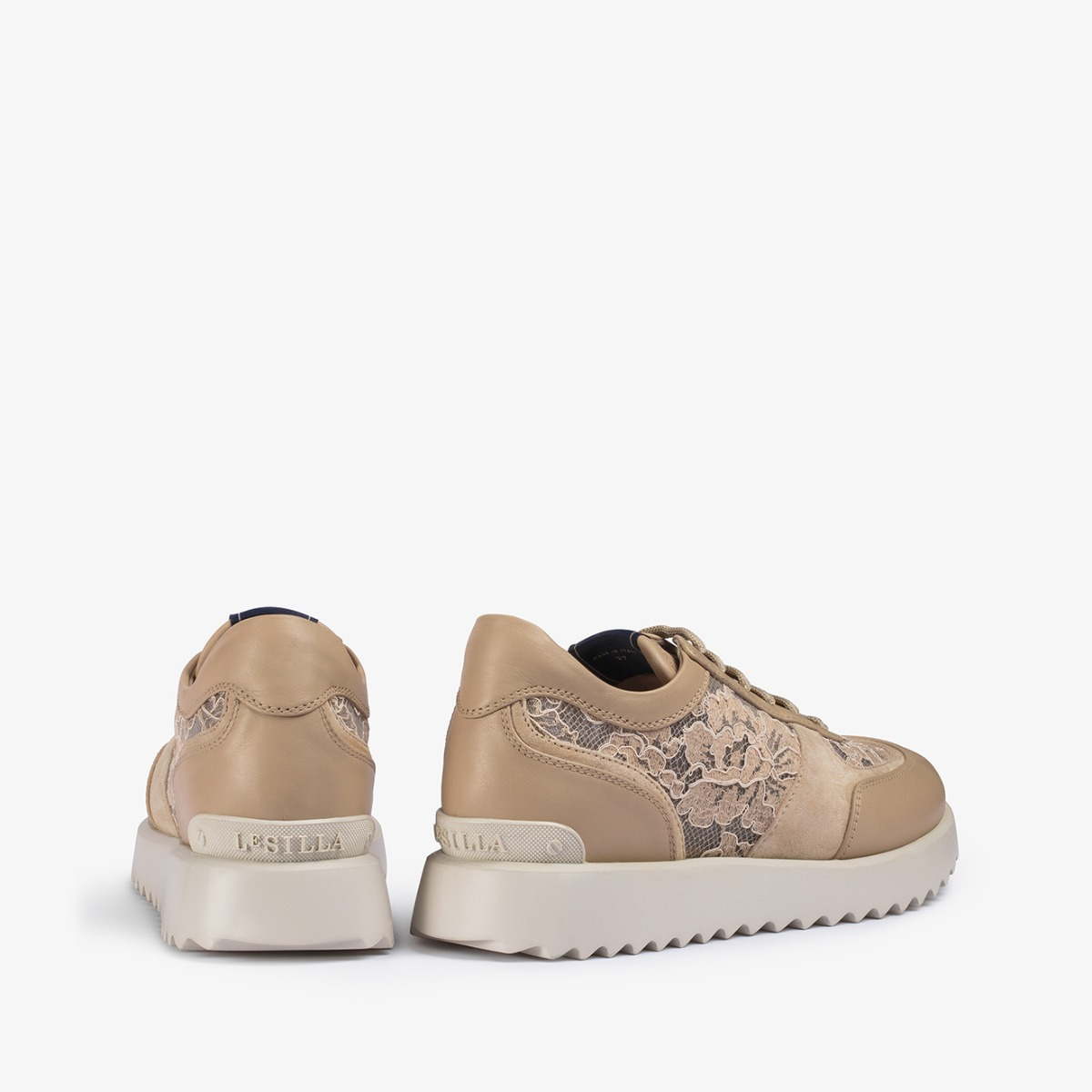 CLAIRE RUNNING - Le Silla | Official Online Store