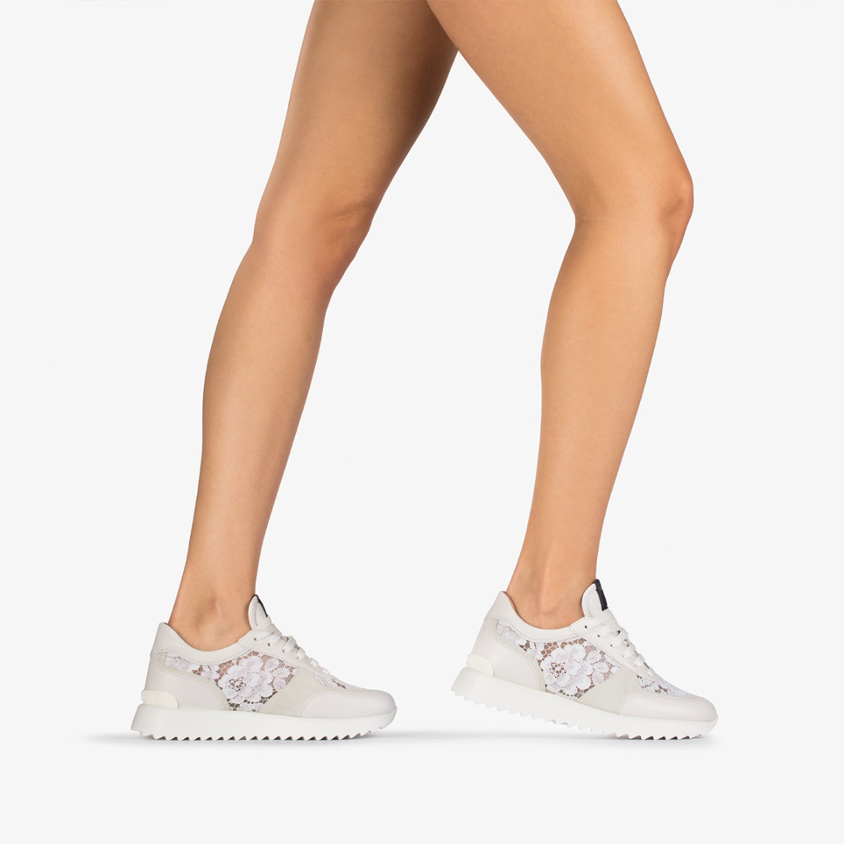 RUNNING CLAIRE - Le Silla | Official Online Store