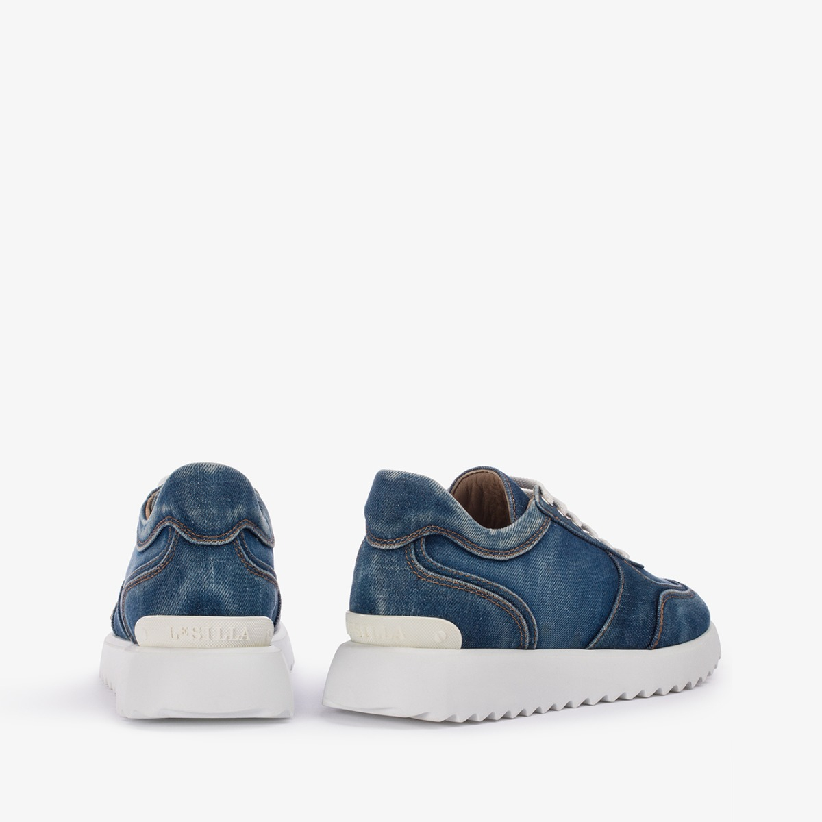 RUNNING CLAIRE - Le Silla | Official Online Store