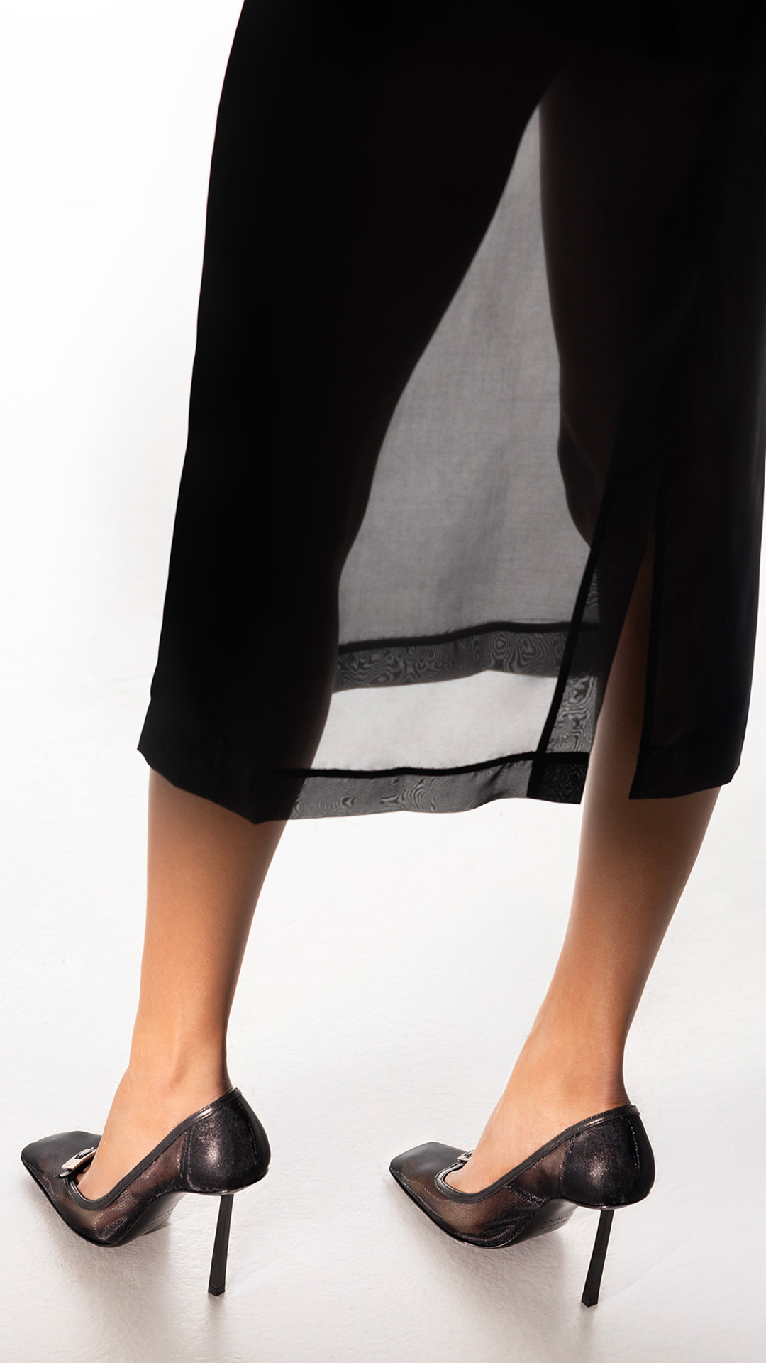 TRANSPARENCE SOPHISTIQUÉE | Le Silla | Official Online Store
