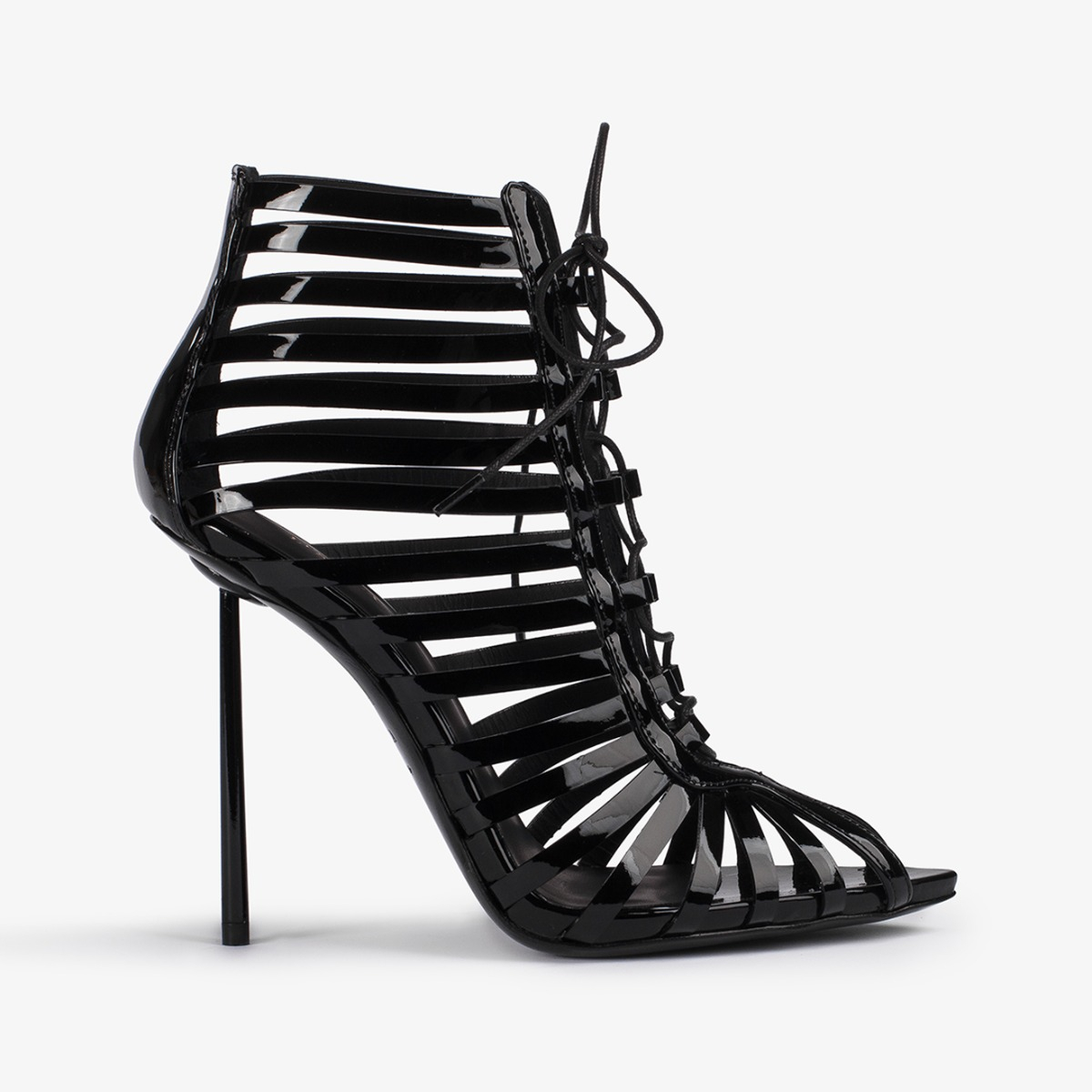 Black patent leather gladiator ankle boot with straps Le Silla